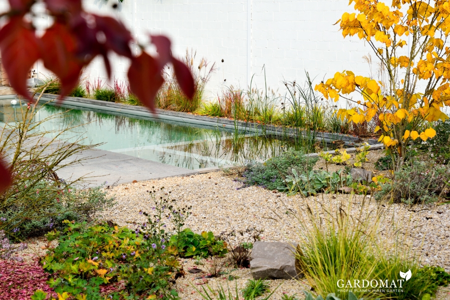 Moderne Gartengestaltung mit Wasserelementen