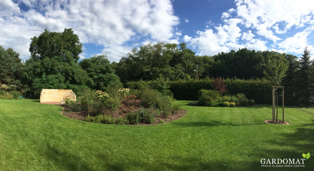 Großer klassischer Garten