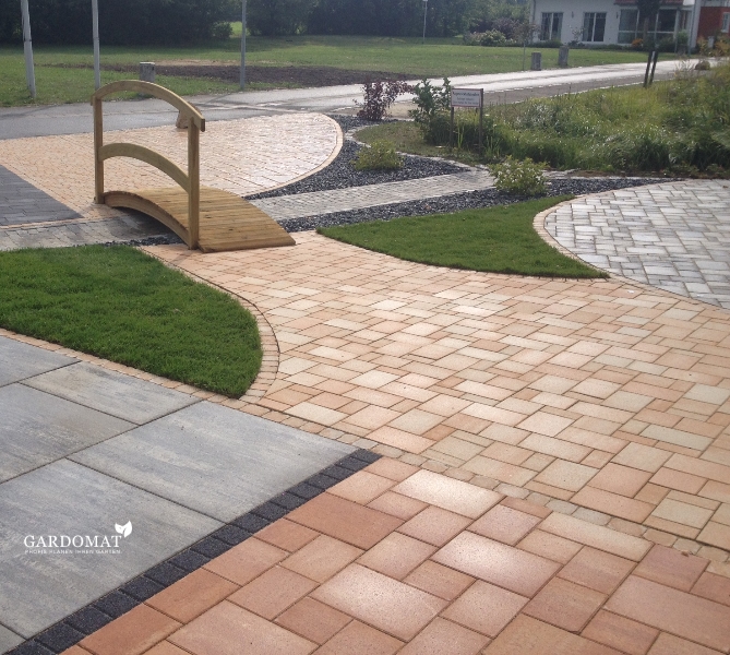 Mustergarten der Pflasterfirma LIMEX