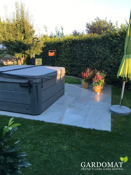 Romantisch natürlicher Garten